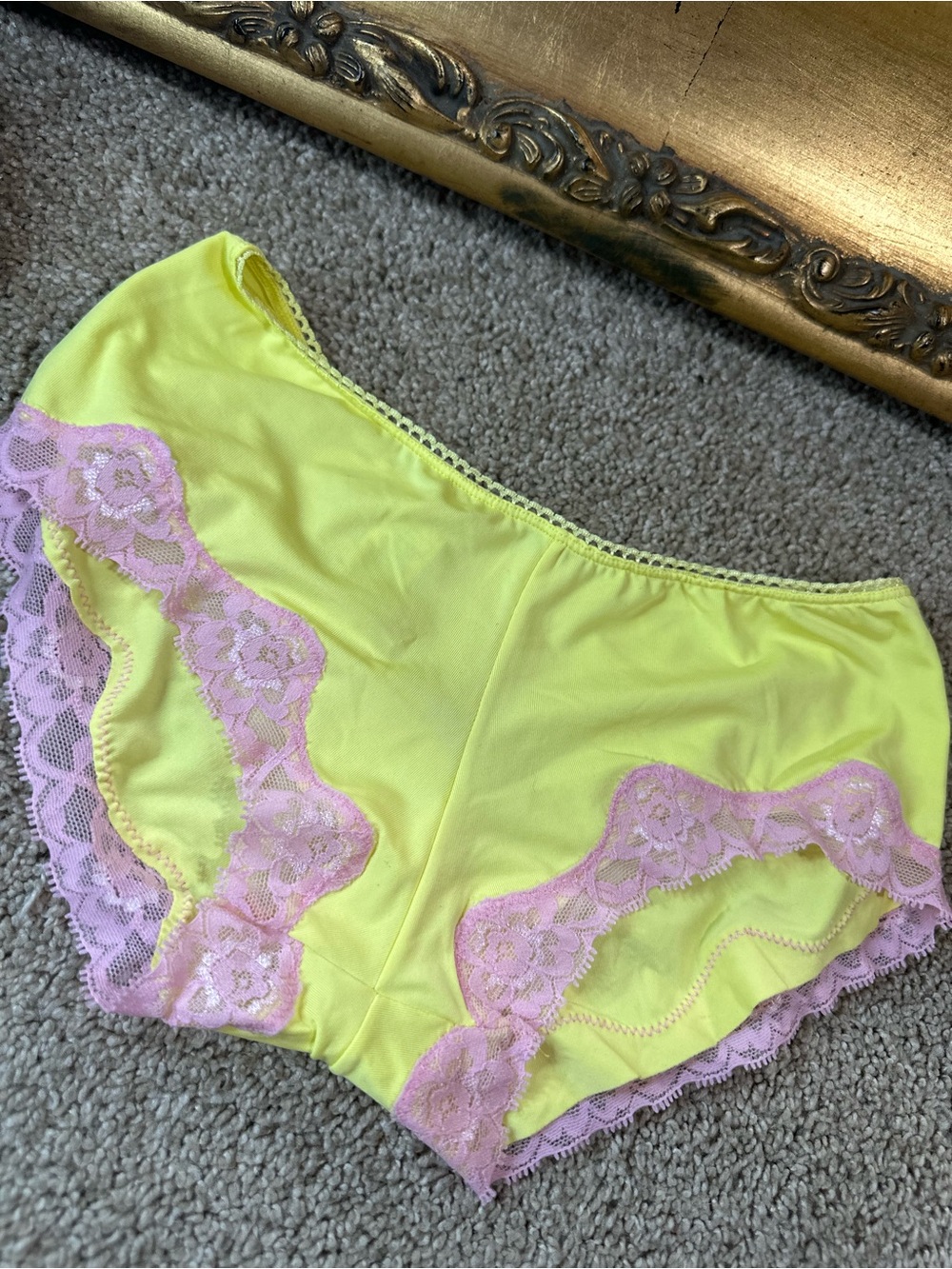 New Vintage Rene Rofe Y2K 90's Satin Lace Briefs Size Small Yellow Pink